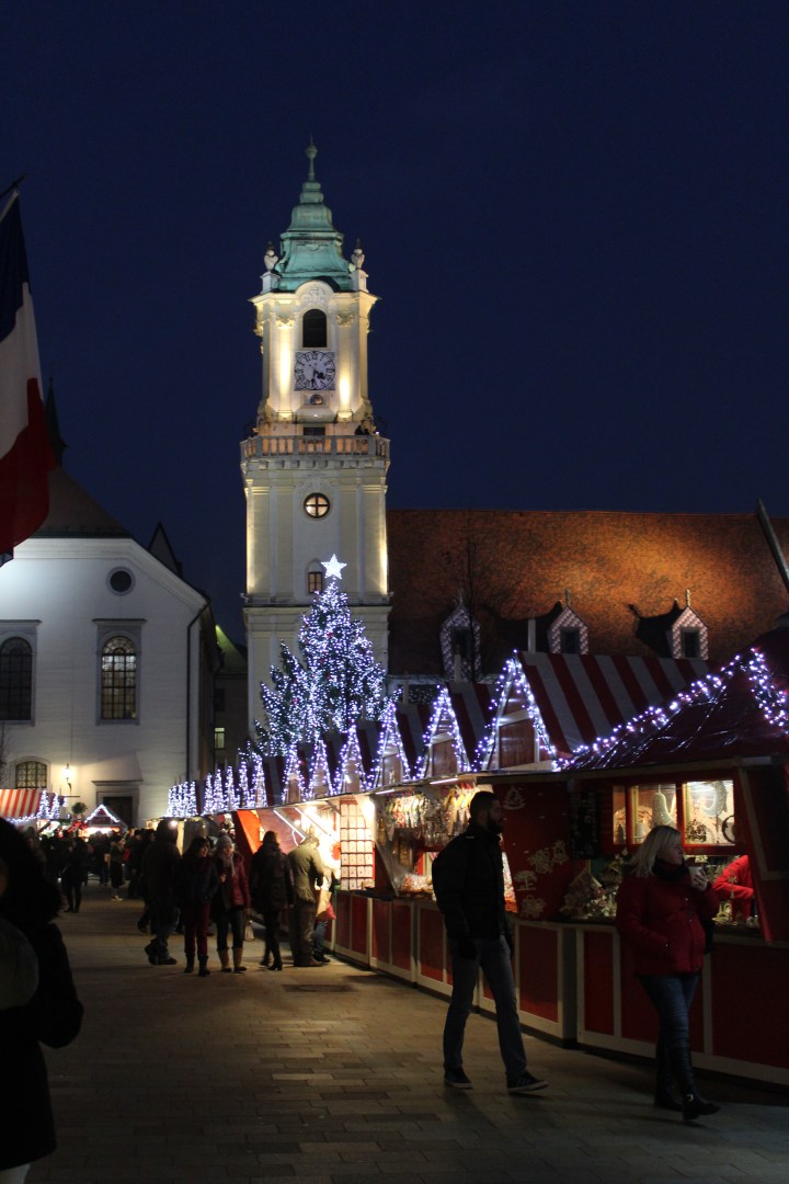 bratislava-by-night-1